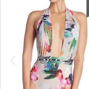 La Blanca Swimwear Swimsuit Size 6